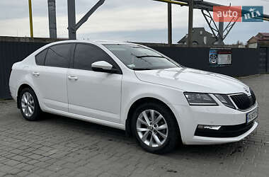 Ліфтбек Skoda Octavia 2017 в 
