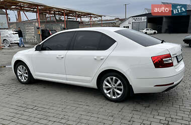 Ліфтбек Skoda Octavia 2017 в 