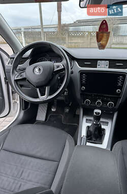 Ліфтбек Skoda Octavia 2017 в 