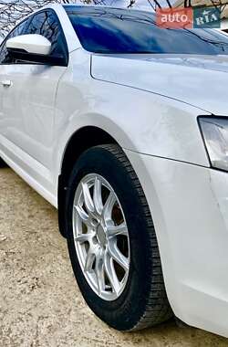 Лифтбек Skoda Octavia 2014 в 