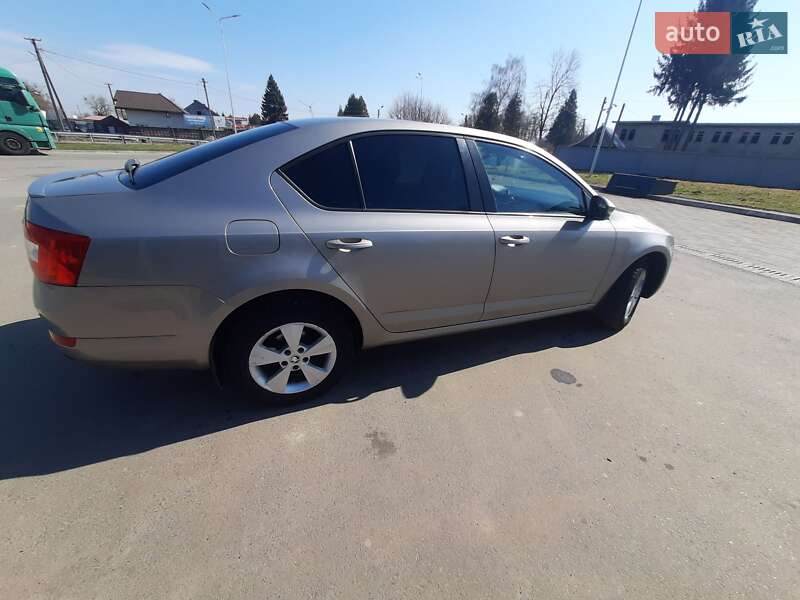Ліфтбек Skoda Octavia 2014 в Львові