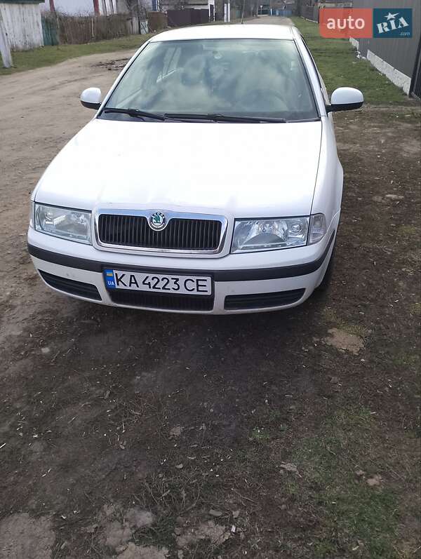 Лифтбек Skoda Octavia 2010 в 