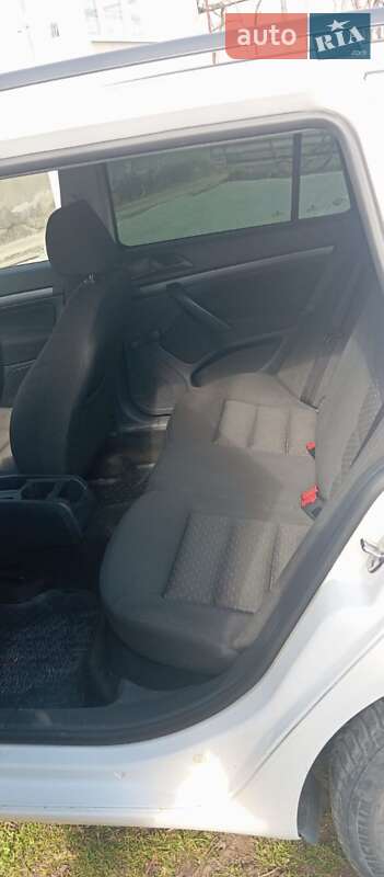 Универсал Skoda Octavia 2011 в Виноградове