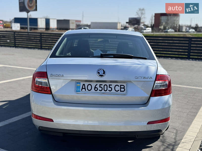 Лифтбек Skoda Octavia 2015 в Мукачево