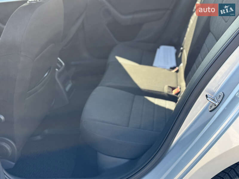 Лифтбек Skoda Octavia 2015 в Мукачево