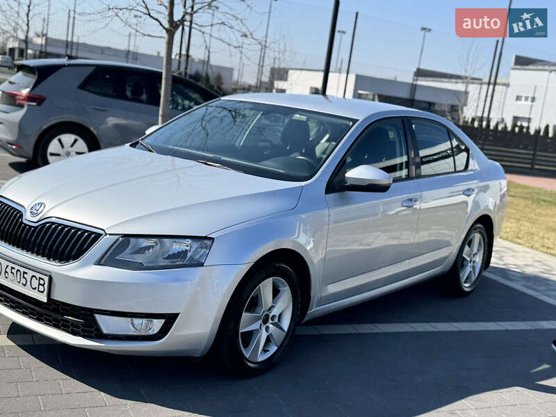 Лифтбек Skoda Octavia 2015 в Мукачево