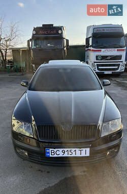 Лифтбек Skoda Octavia 2004 в 