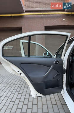 Лифтбек Skoda Octavia 2009 в 