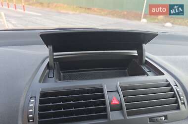 Универсал Skoda Octavia 2011 в 
