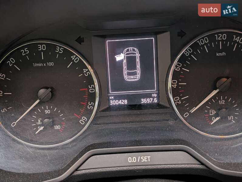 Універсал Skoda Octavia 2015 в Ужгороді