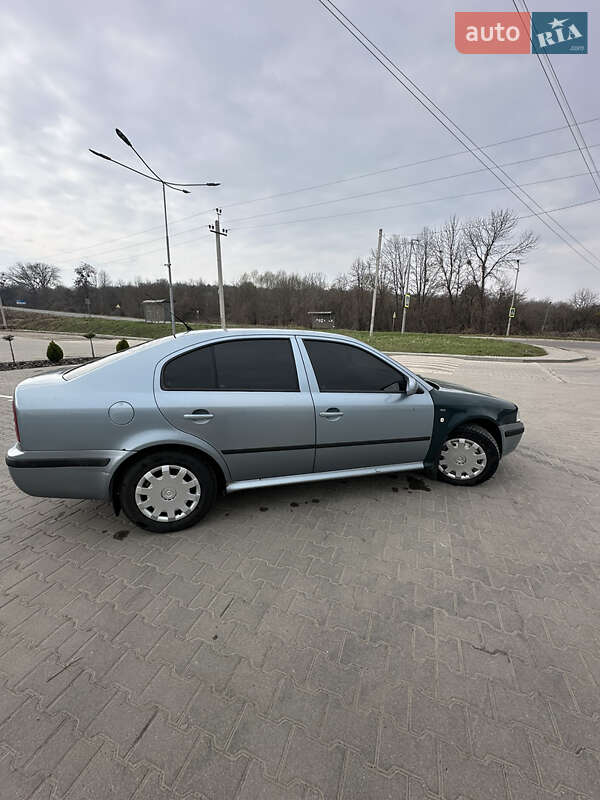 Ліфтбек Skoda Octavia 2002 в Судовій Вишні