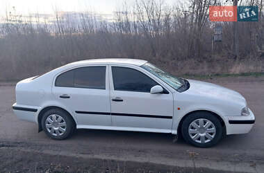 Лифтбек Skoda Octavia 1997 в 