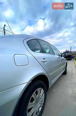 Лифтбек Skoda Octavia 2011 в 