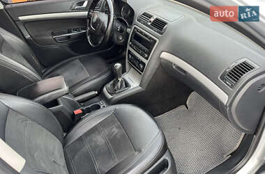 Лифтбек Skoda Octavia 2010 в 