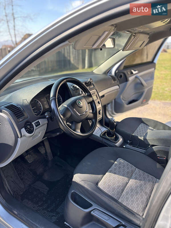 Универсал Skoda Octavia 2012 в Тячеве