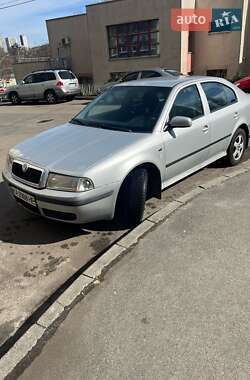Ліфтбек Skoda Octavia 2001 в 