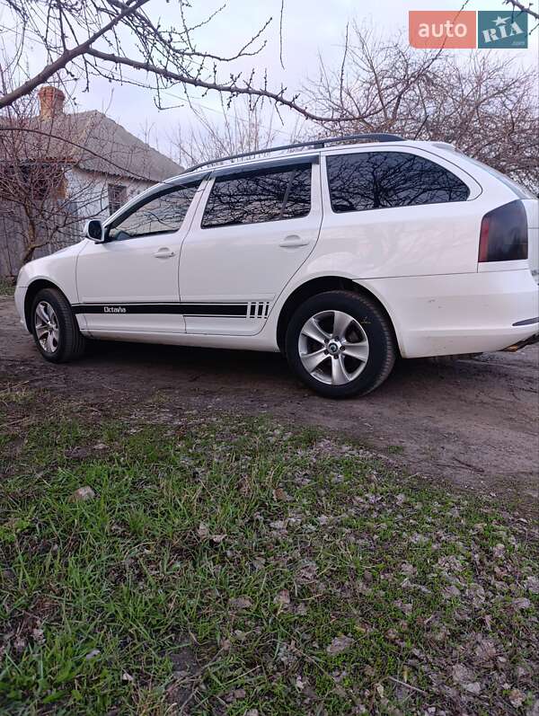 Универсал Skoda Octavia 2012 в Шептицькому