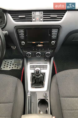 Лифтбек Skoda Octavia 2015 в 