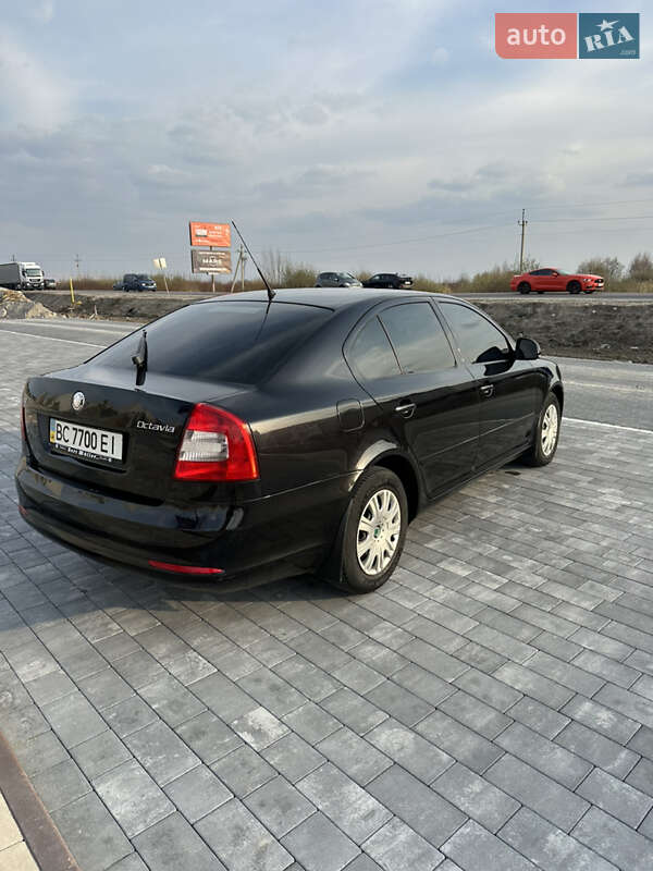 Лифтбек Skoda Octavia 2010 в Львове