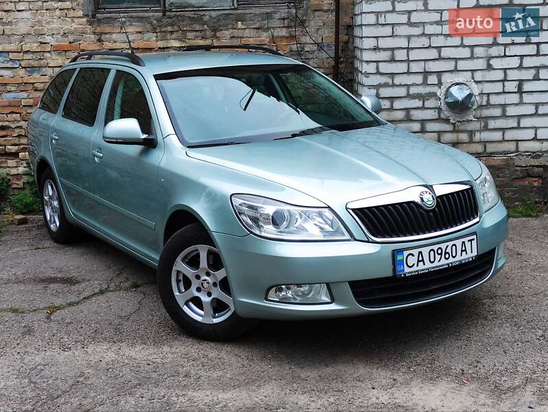 Універсал Skoda Octavia 2009 в Черкасах
