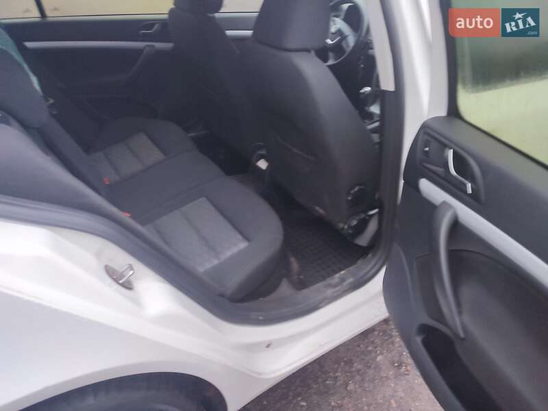 Лифтбек Skoda Octavia 2011 в Монастырище