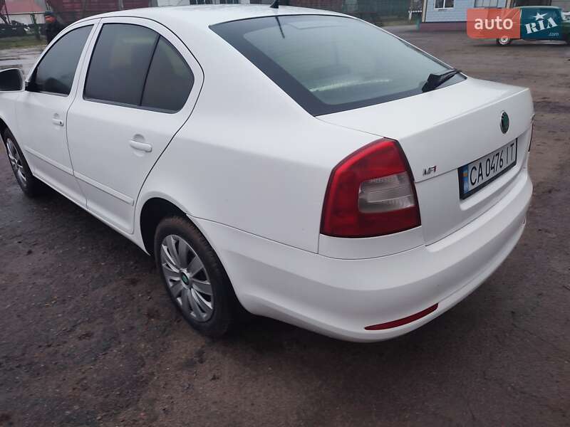Лифтбек Skoda Octavia 2011 в Монастырище