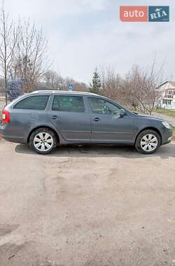 Универсал Skoda Octavia 2010 в 