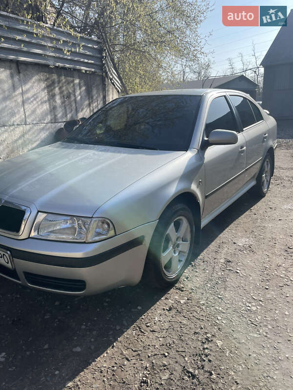 Ліфтбек Skoda Octavia 2001 в Кривому Розі