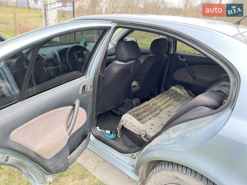 Лифтбек Skoda Octavia 2002 в Львове