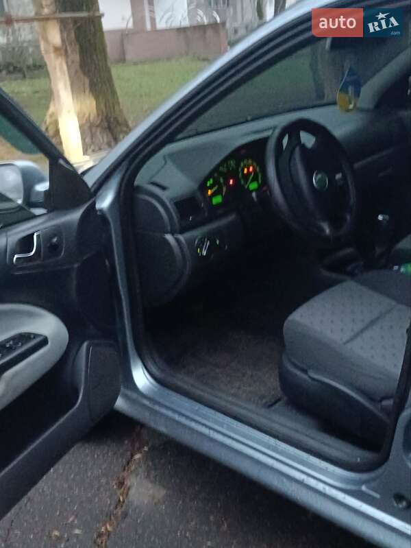 Универсал Skoda Octavia 2002 в Желтых Водах