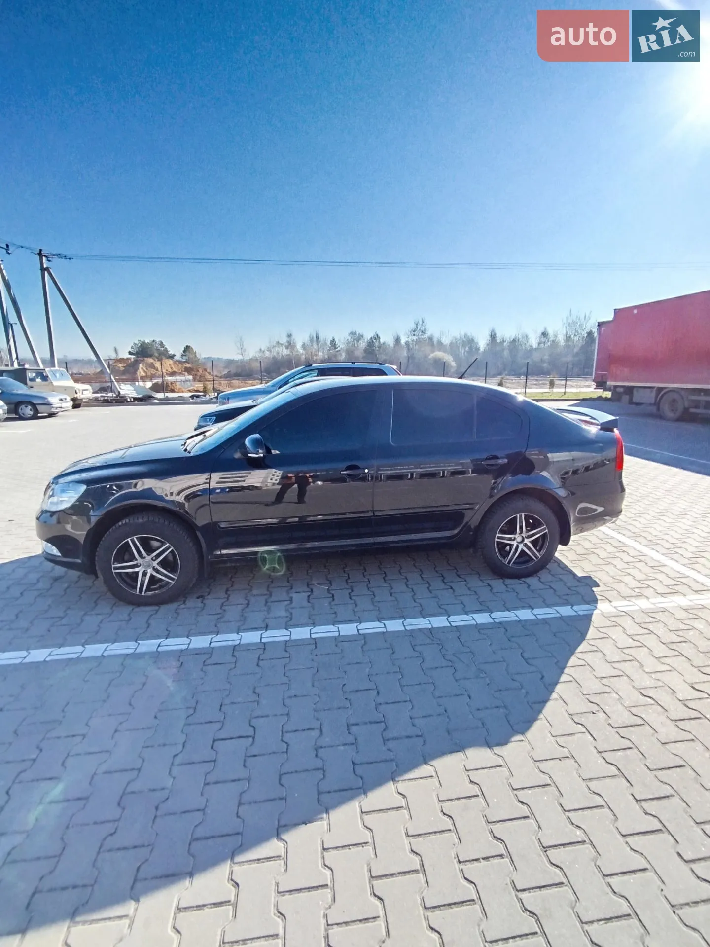 2011 Skoda Octavia - мініатюра 2