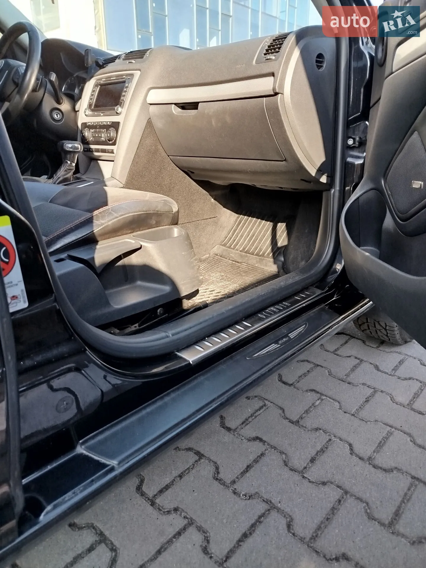 2011 Skoda Octavia - мініатюра 13