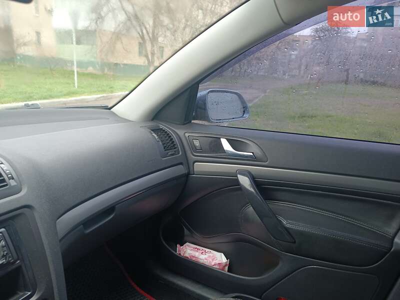 Лифтбек Skoda Octavia 2005 в Вознесенске