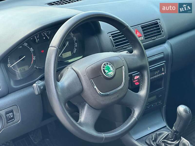 Лифтбек Skoda Octavia 2010 в Киеве