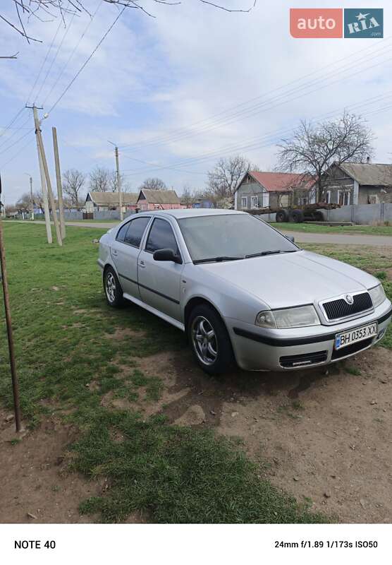 Лифтбек Skoda Octavia 2001 в 