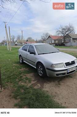Лифтбек Skoda Octavia 2001 в 