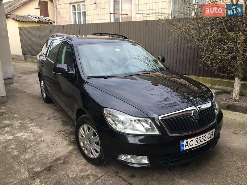 Універсал Skoda Octavia 2012 в 