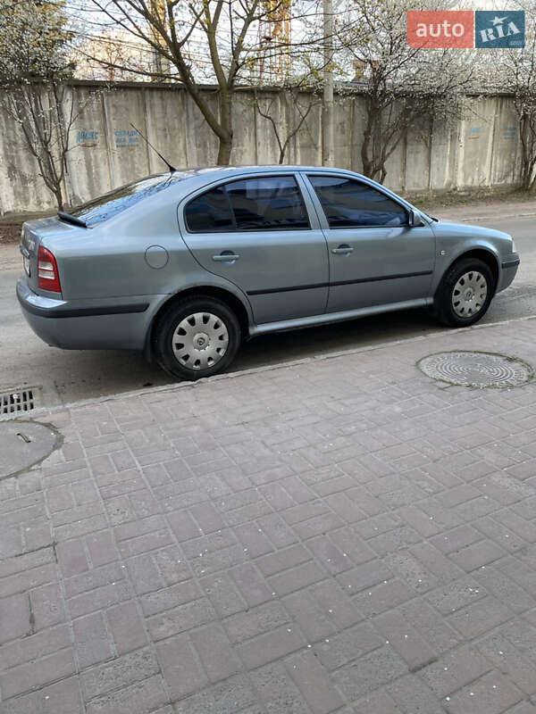 Лифтбек Skoda Octavia 2005 в Львове