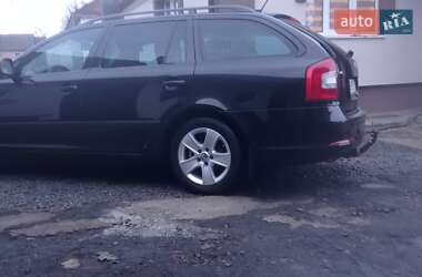 Универсал Skoda Octavia 2012 в 