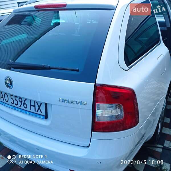 Універсал Skoda Octavia 2013 в Ужгороді