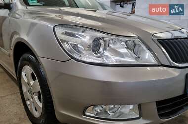 Лифтбек Skoda Octavia 2012 в 