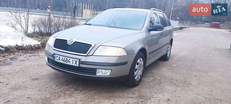 Универсал Skoda Octavia 2011 в Черкассах фото 14 Универсал Skoda Octavia 2011 в Черкассах