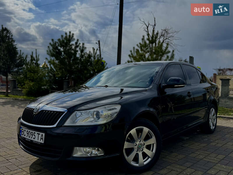 Лифтбек Skoda Octavia 2010 в 