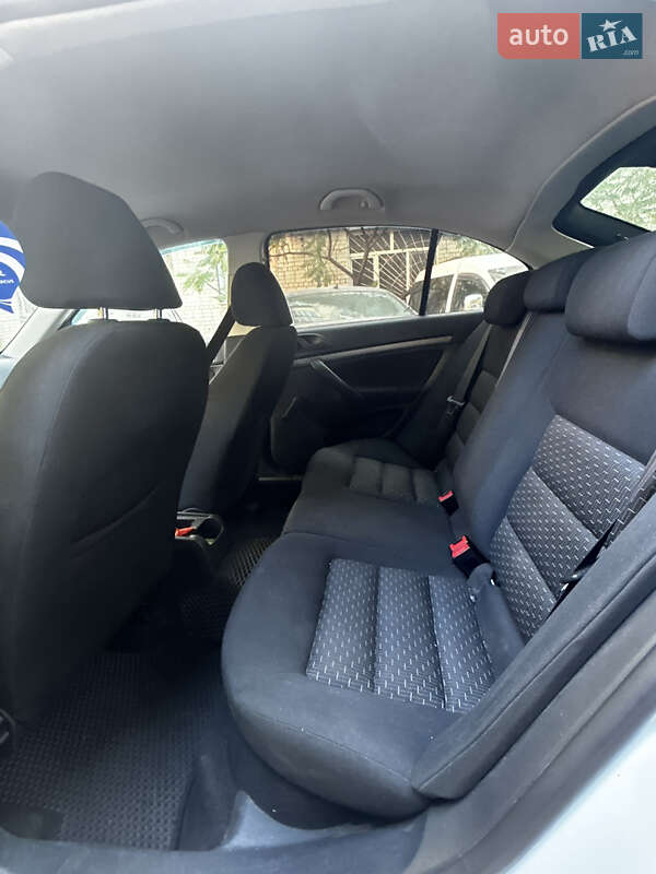 Лифтбек Skoda Octavia 2011 в Черкассах