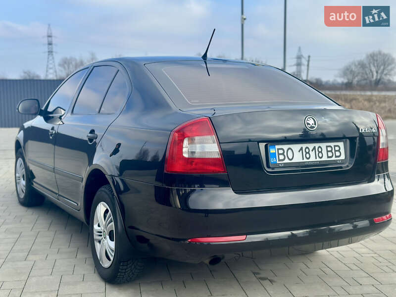 Ліфтбек Skoda Octavia 2011 в Брошневі-Облозі