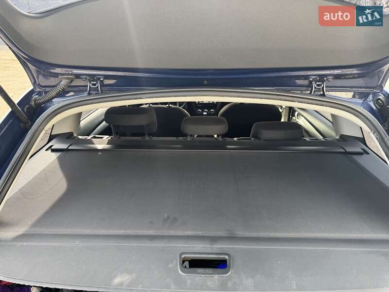 Універсал Skoda Octavia 2015 в Фастові