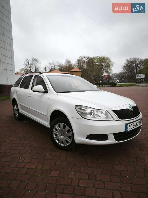 Універсал Skoda Octavia 2012 в Кам'янському