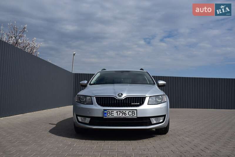 Универсал Skoda Octavia 2015 в Вознесенске