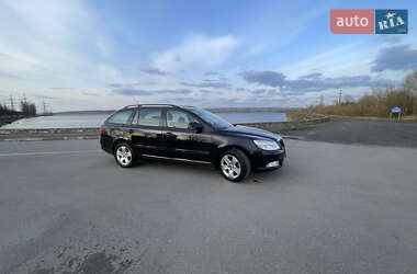 Універсал Skoda Octavia 2010 в 