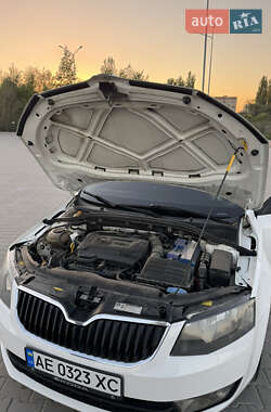 Лифтбек Skoda Octavia 2014 в 